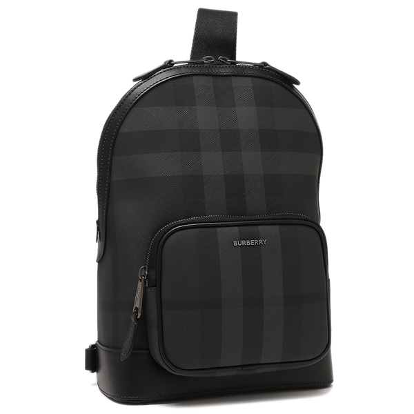 BURBERRY（バーバリー）のボディバッグが入荷しました&star;シックなチェック柄が大人らしいボディバッグ。間口は大きく開くラウンドファスナー式で、中の荷物を取り出しやすい設計です。普段