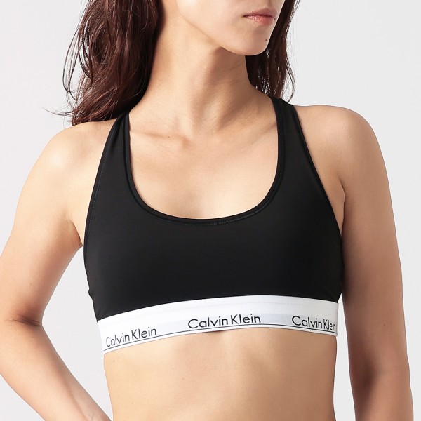 CALVIN KLEIN（カルバンクライン）のブラレットが入荷しました&star;アンダーバストのベルト部分にロゴをあしらったスポーティーなデザイン。心地よくフィットする軽やかな着用感が魅力で