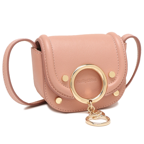SEE BY CHLOE（シーバイクロエ）のショルダーバッグが入荷しました&star;コロンとしたフォルムに煌めくメタルパーツがポイント。フロントにさり気なくロゴを刻印して、ブランドらしさを表