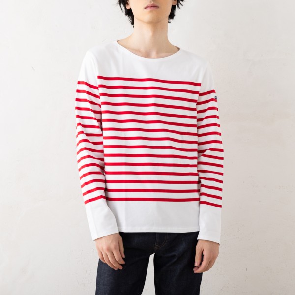 ST.JAMES（セントジェームス）のTシャツが入荷しました&star;無地とボーダーの切り替えデザインがおしゃれな長袖Tシャツ。首元をすっきりと見せてくれるボートネックがポイントです。サイド