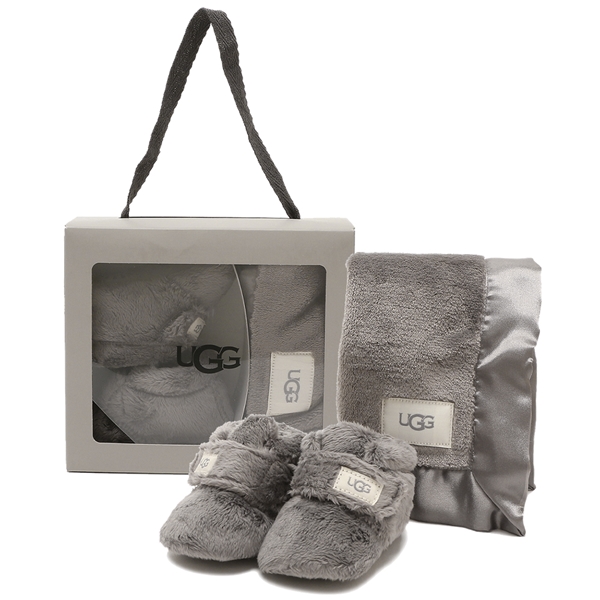 UGG（アグ）のギフトセットが入荷しました&star;寒い季節にぴったりなもこもこ素材のシューズとブランケットのセットです。シューズは面ファスナータイプなのでスムーズな着脱が可能。ブランケット