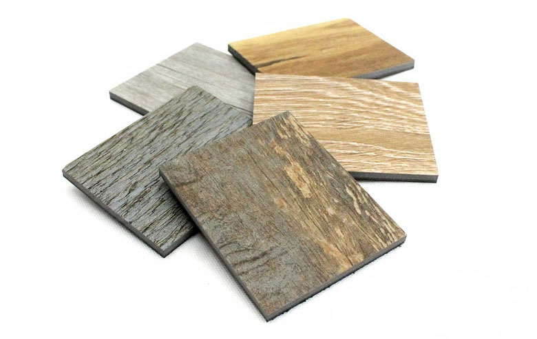 フロアタイルのカットサンプル。