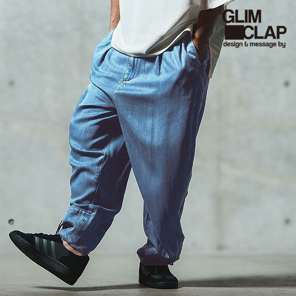 GLIMCLAP グリムクラップライトオンスデニムのバルーンシルエットパンツ。裾口裏にレオパード柄を貼り合わせており、ロールアップさせると柄がチラリと見える特徴的なディティールを取り入れています。滑ら