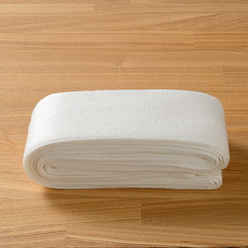 ■商品名：TAKEFU mamorinuno 筒状ガーゼ 3号（7cm×1m×5本） ■サイズ：3号（7cm×1m×5本）■素材：再生セルロース繊維（レーヨン）■製造元：一般社団法人 空飛ぶ竹ガーゼ社