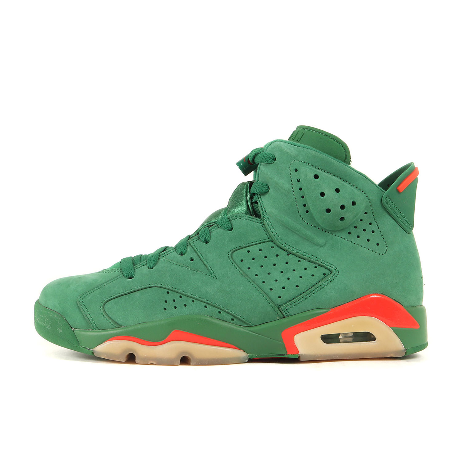 ブランド名: NIKE (ナイキ)リリース時期: 2017年正式タイトル: AIR JORDAN 6 RETRO品番: AJ5986-335素材: ヌバック付属品: 箱 替え紐 キーホルダー タオル〈