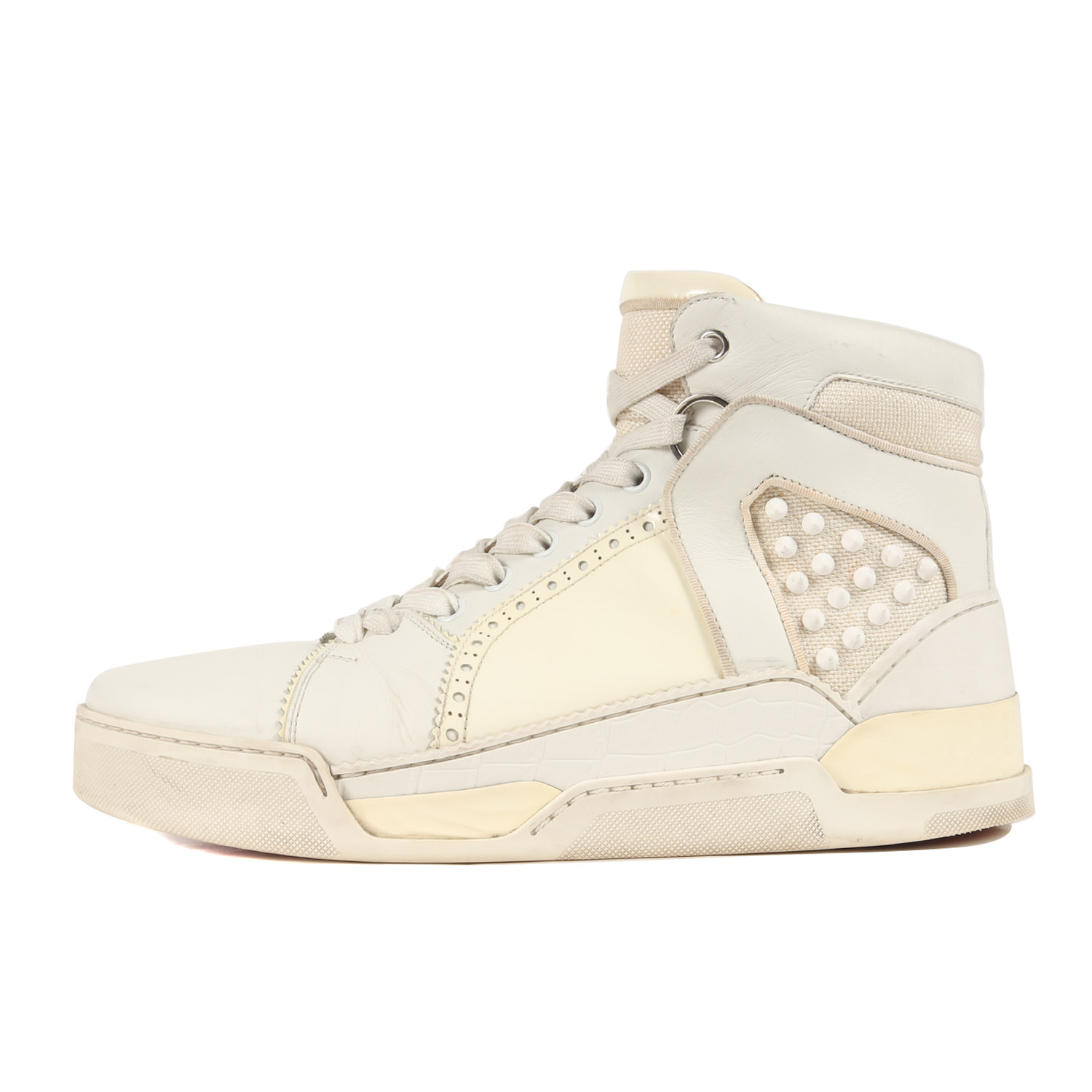 ブランド名: Christian Louboutin (クリスチャンルブタン)素材: レザー生産国: イタリア付属品: シューレース〈キーポイント〉 ベーシックなレザー、パテント、クロコ型押し、メッシ