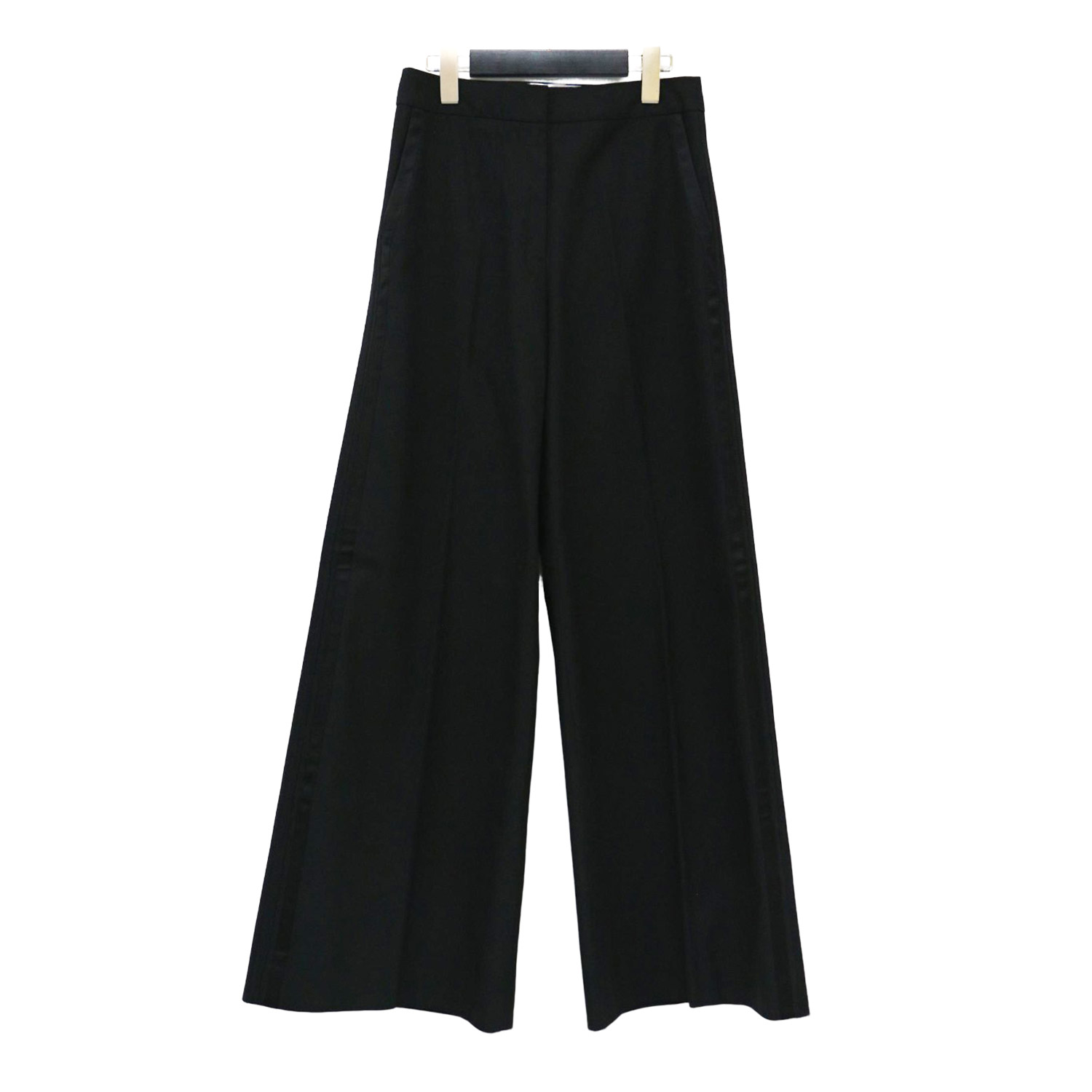 ブランド名: ICB (アイシービー)正式タイトル: Cotton Gabardine ワイドパンツ素材: 本体 コットン 100% 別布 トリアセテート 80% ポリエステル 20%生産国: フィリ