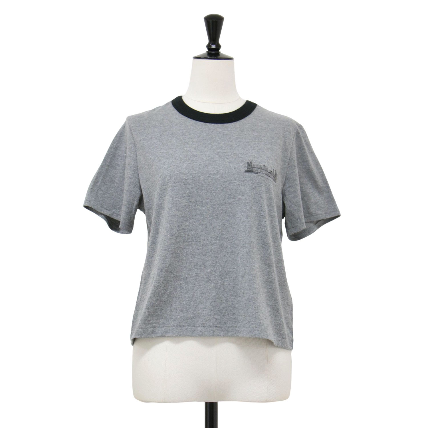 ブランド名: Spick & Span (スピックアンドスパン)リリース時期: 2025年春夏正式タイトル: リンガーロゴTシャツ品番: 25070200303010素材: 本体 ポリエステル