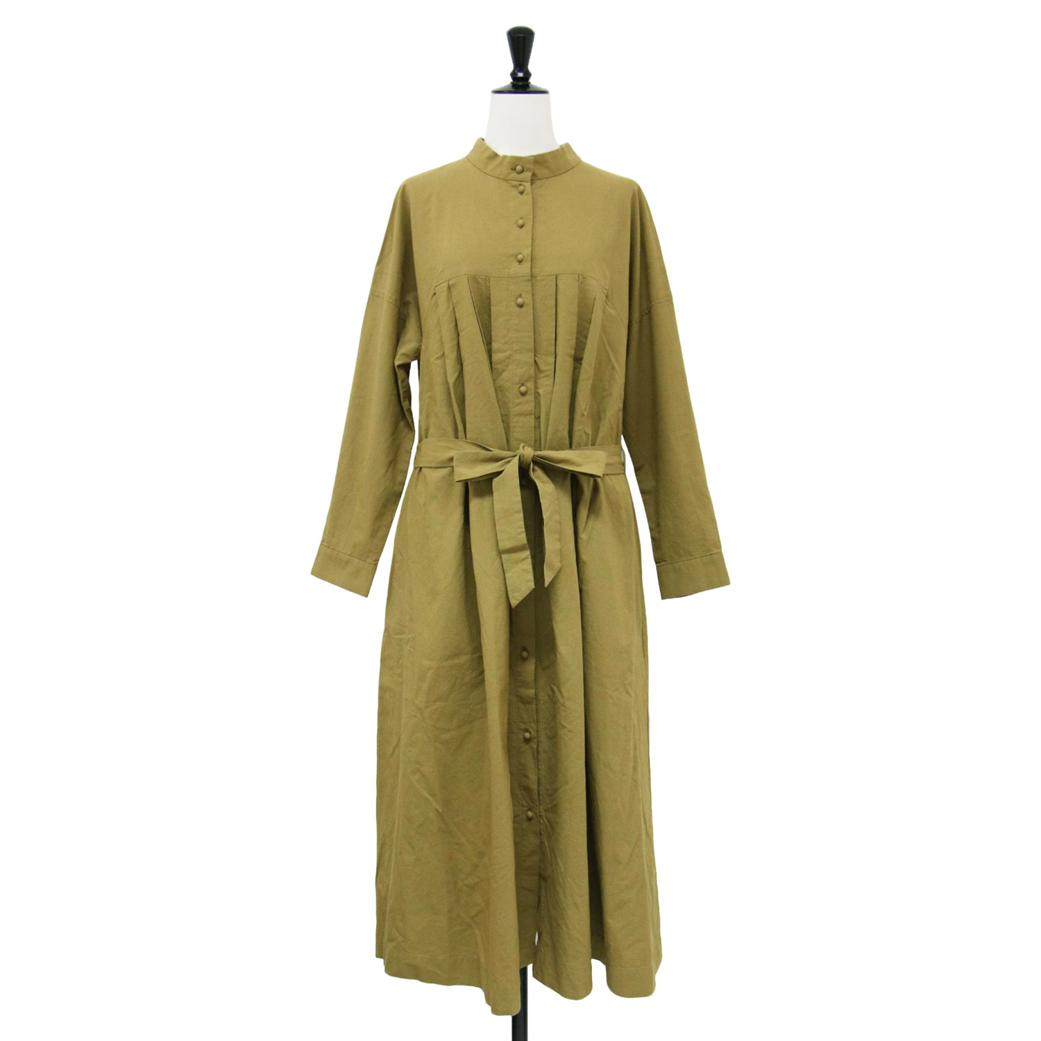 ブランド名: MAGALI (マガリ)正式タイトル: 天日干しコットンタックワンピース素材: コットン 100%生産国: 日本製参考定価: 30,800円(税込)付属品: なし〈キーポイント〉 ・ポケ