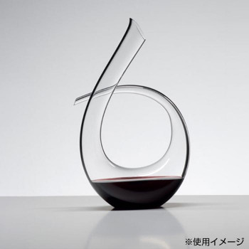送料無料 リーデル デカンタ ブラック・タイ 1955cc 4100/23 D64 ダイナミックなカーブで存在感のあるデカンタ。