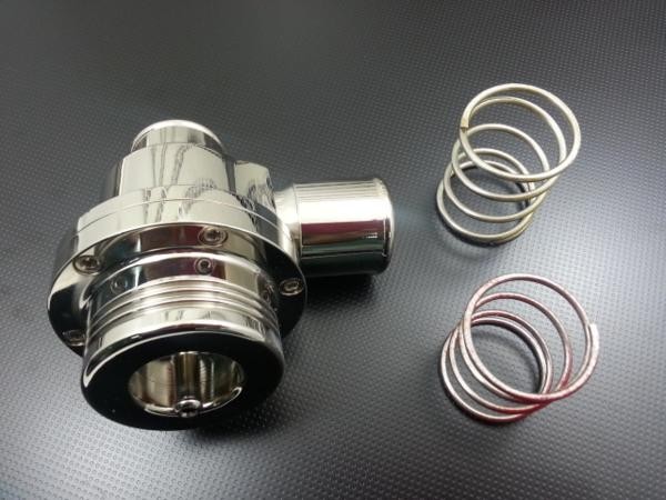 品番：CAPT014・汎用・装着サイズIN/OUT径：25ｍｍ・差込式/純正交換タイプ純正プローオフバルブがホースなどに差込接続するタイプに限りまフランジタイプやボルトなどで装着するタイプには装着でき