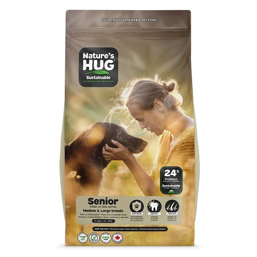 Nature's HUGは、カナダの地元で採れた新鮮でグレードAランクの原材料を使用し、環境にやさしい代替タンパク質を組み合わせ、愛するペットのために栄養価が高くより良いバランスのとれたレシ