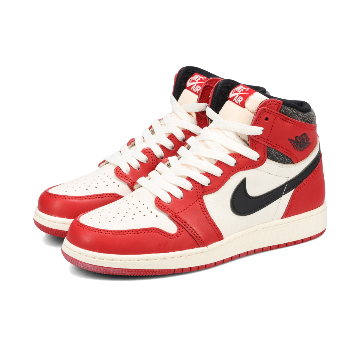 1985年に【Michael Jordan (マイケル・ジョーダン）】の初代シグネチャーモデルとして誕生した【AIR JORDAN 1（エアジョーダン 1）】。今なお多くの限定カラーや復刻版をリリース