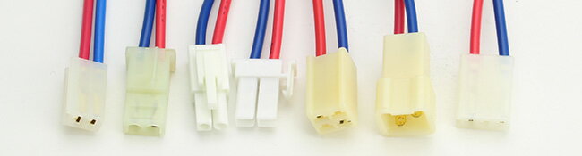 �e�Ђ̃R�l�N�^�[�t  