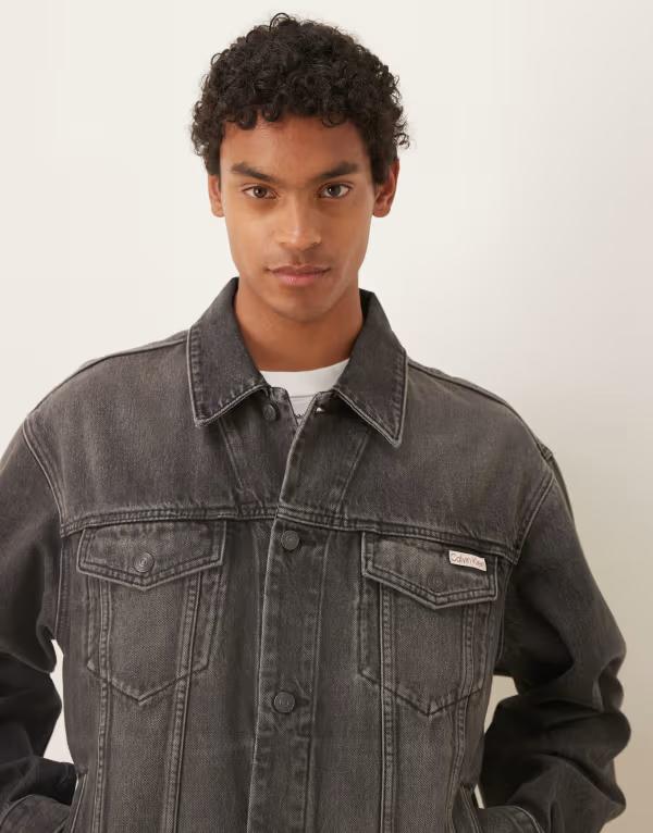 カルバンクライン メンズ コート アウター Calvin Klein Jeans 90's icon 94 trucker jacket in washed black Black fog
