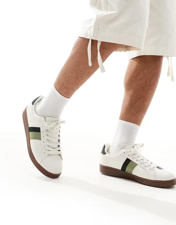 フレッドペリー メンズ スニーカー シューズ Fred Perry B721 leather tape detail sneakers in white Light ecru