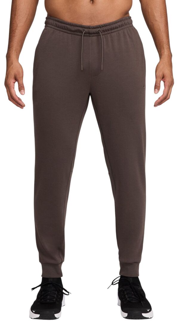 ナイキ メンズ カジュアルパンツ ボトムス Nike Men's Dri-FIT Primary Fleece UV Joggers Baroque Brown