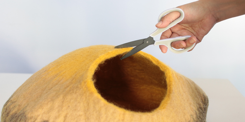 �n�T�~�ŊȒP�ɃJ�b�g���ł��܂��B�t�F���g���Ȃ̂Ő؂����Ƃ��납��ق�Ă��܂���B