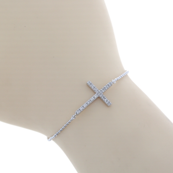FolliFollie フォリフォリ K18WG ホワイトゴールド ブレスレット ダイヤモンド 0.11ct クロス 十字架 17cm【新品仕上済】【zz】【中古】