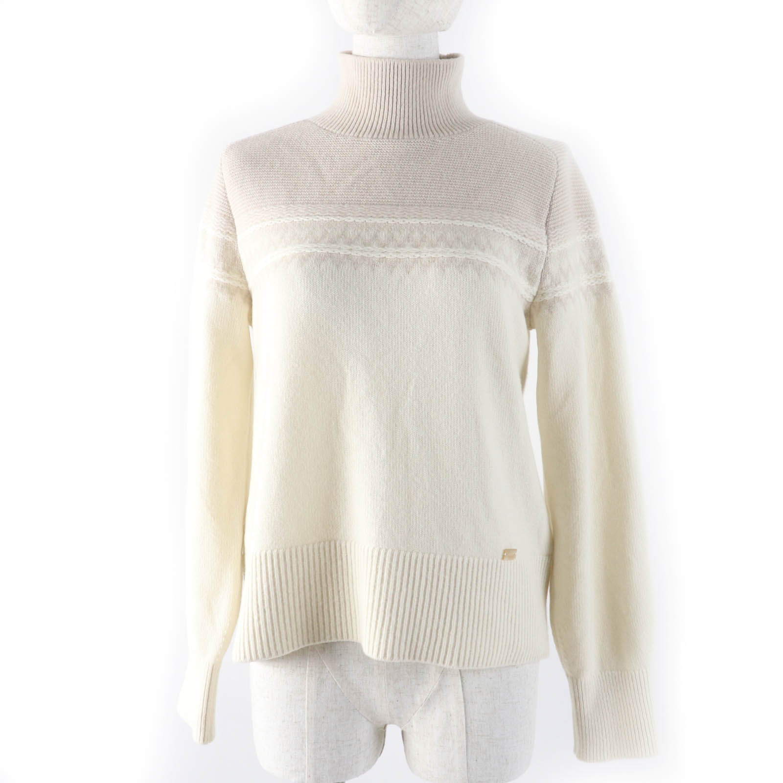 極美品☆FOXEY フォクシー 44125 APRES-SKI カシミヤ100％ タートルネック ニット アイボリー 38 日本製 正規品 レディース 定価106700円