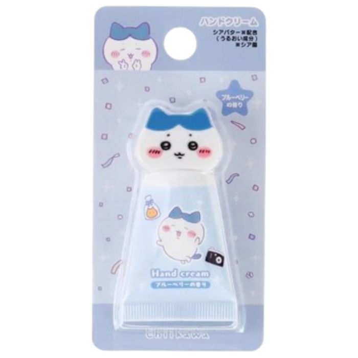 ■商品説明 【商品詳細】 ちいかわたちのおかおマスコット付きハンドクリーム。 かわいいマスコットは本体から外しても楽しめます！ うるおい成分配合でブルーベリーの香り♪ サイズ（約）：H120×W60×