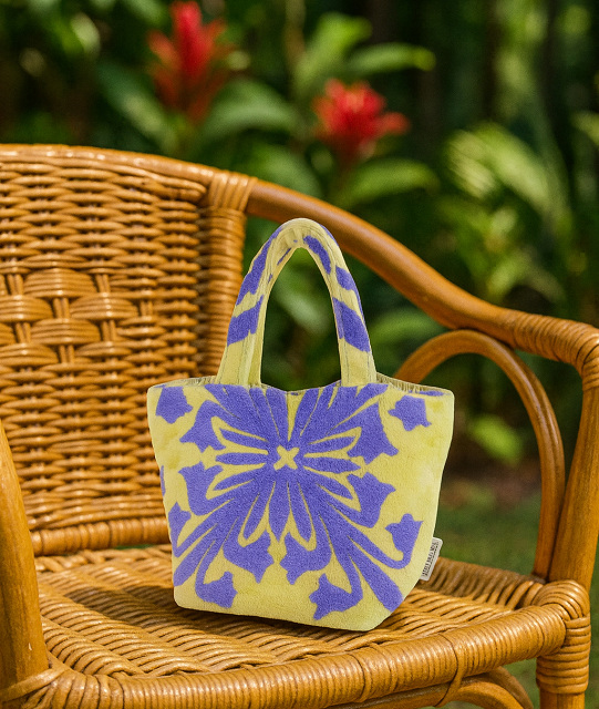 キャシーマム トートバッグ バッグ Kathy Mom Island Style ハワイアン ハウオリシリーズ (リリー/イエロー) レディース ハワイアン雑貨