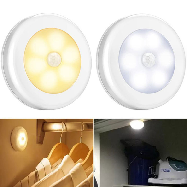 ■人が近づくと自動点灯！ 暗い所で人が近づくと自動点灯する、LEDセンサーライト！ 納戸・玄関・クローゼット・物置などに最適です。 ■場所を選ばない乾電池式！ 電源は乾電池なので、面倒な配線は一切不要