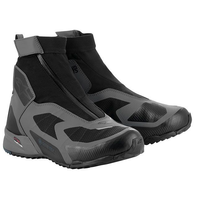 ●メーカー名：アルパインスターズ / Alpinestars●商品名：シーアールエイトゴアテックスシューズ（ブラック/ダークグレー/ペトロリオブルー）●サイズ 9.5メーカー品番：2338224JAN