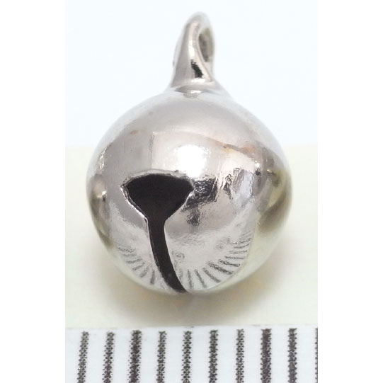 携帯ストラップ キーホルダー等に！＜宝来鈴 和鈴＞■サイズ：3分 約幅10mm×高13mm■産地：日本■素材：真鍮※ご注文数量によってはサイズが変わるため配送方法が変わる場合がございます。しかし送料は