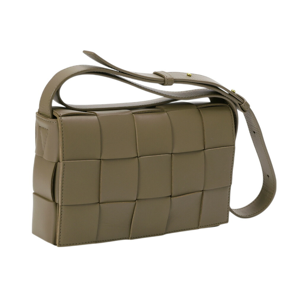 ボッテガヴェネタ／BOTTEGA VENETA "CASSETTE カセット"マキシイントレチャート・斜め掛けショルダーバッグ・クロスボディ・ポシェット